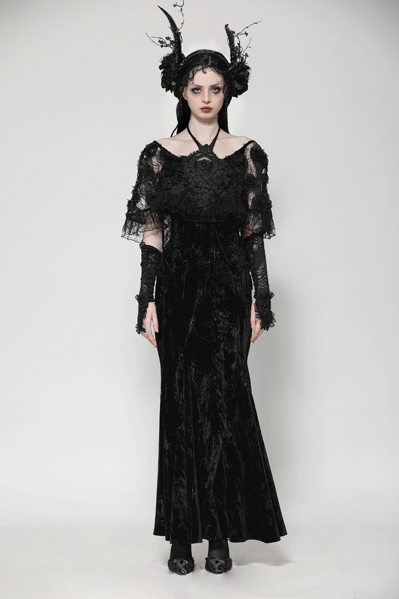 Gothic Rose Embroidered Faux-Two-Piece Mermaid Maxi Dress DW1015 XL Gothic Rose Embroidered Faux-Two-Piece Mermaid Maxi Dress DW1015 XL