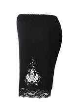 Load image into Gallery viewer, Black knitted short legging with side flower PW086 - Gothlolibeauty